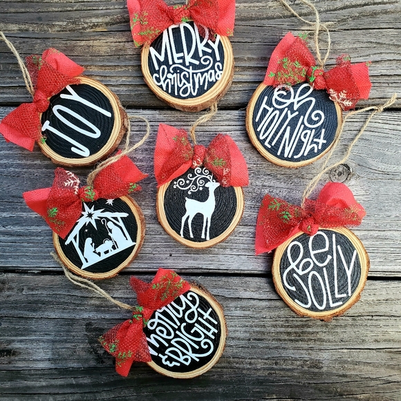 Wood Slices Christmas Ornaments - Picture 1 of 9